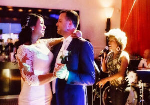 Bruiloft Zangeres & band Sounds Funky Soul bruiloftsfeest